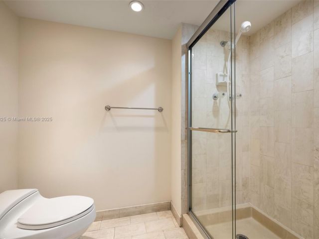 Apartment for sale  Unit #A-3042 - photo 6519732