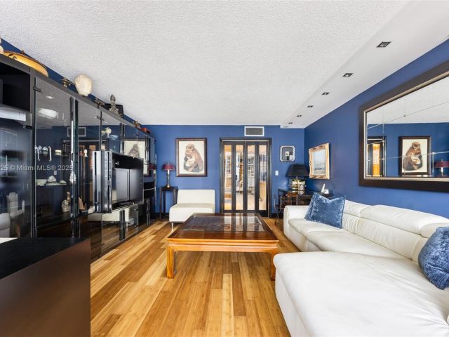 Apartment for sale  Unit #A-3042 - photo 6519741
