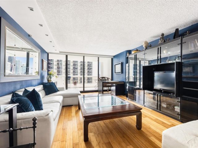 Apartment for sale  Unit #A-3042 - photo 6519742