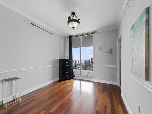 Apartment for sale  Unit #1604e - photo 6519919