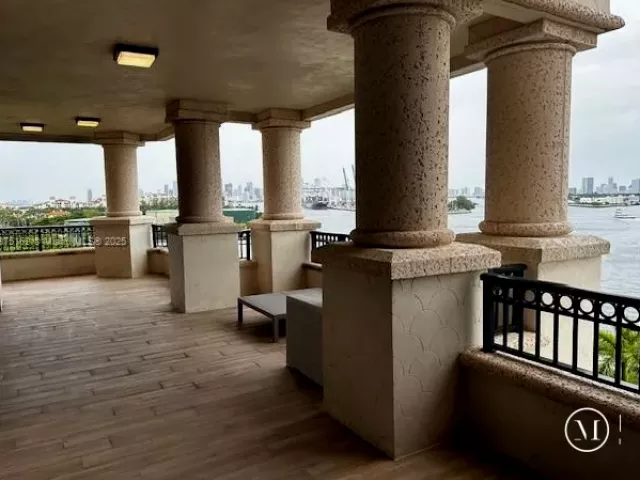 3-bedroom condo for sale in Miami Beach - 6800 Fisher Island Dr 6871 - MondialRealty