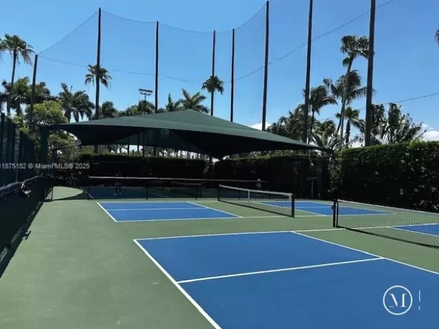 3-bedroom condo for sale in Miami Beach - 6800 Fisher Island Dr 6871 - MondialRealty