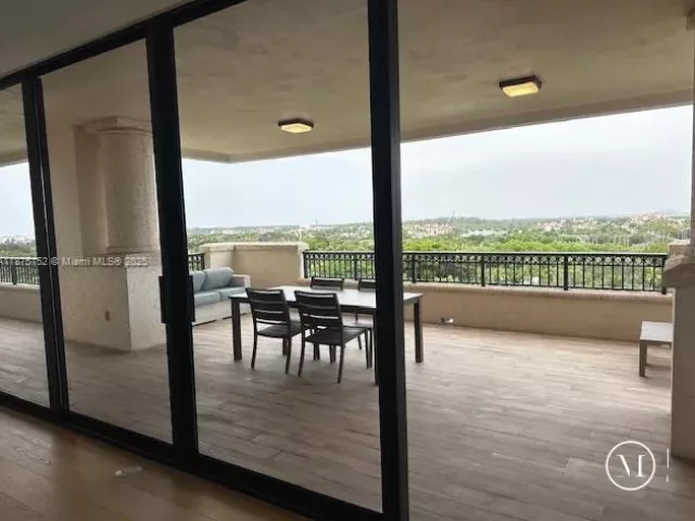 3-bedroom condo for sale in Miami Beach - 6800 Fisher Island Dr 6871 - MondialRealty