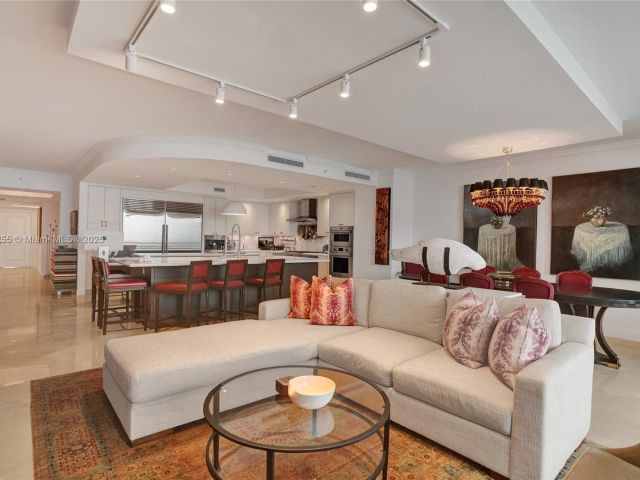 Apartment for sale  Unit #1707 - photo 6519034