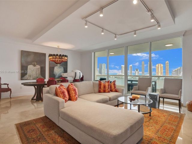 Apartment for sale  Unit #1707 - photo 6519035