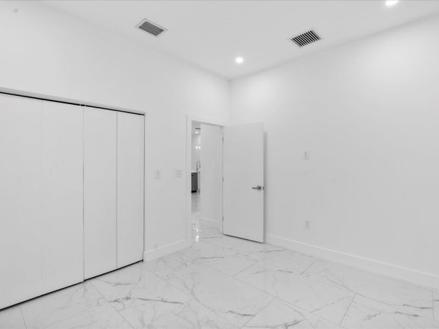 Home for sale at 533 NW 16th Avenue - photo 6551337