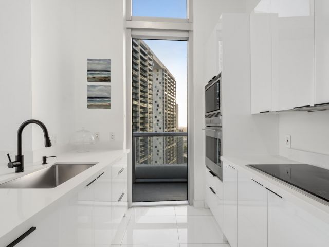 Apartment for sale  Unit #2808 - photo 6520637