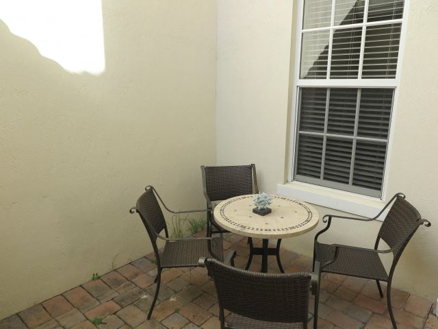 Home for rent at 819 NW 82nd Place - photo 6535447