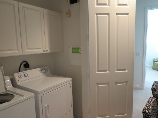 Home for rent at 819 NW 82nd Place - photo 6535449