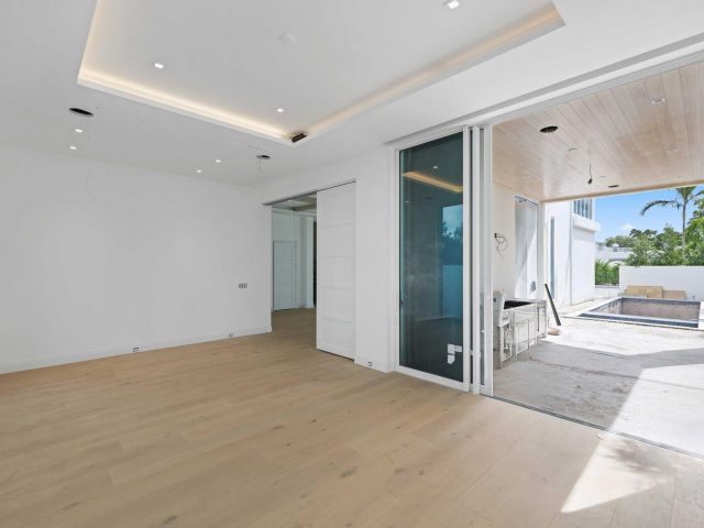 Home for sale at 320 Grove Place - photo 6532983