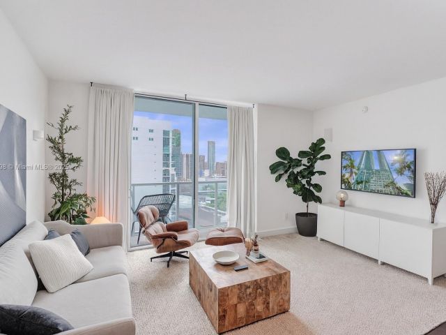 Apartment for sale  Unit #3207 - photo 7432502