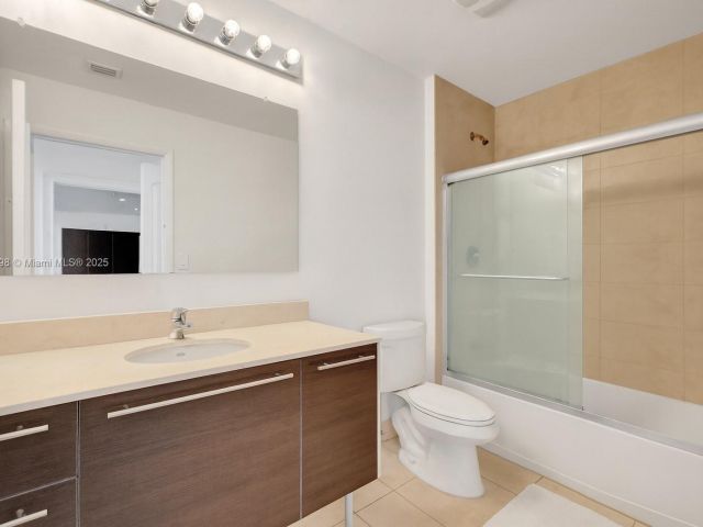 Apartment for sale  Unit #3207 - photo 7432509