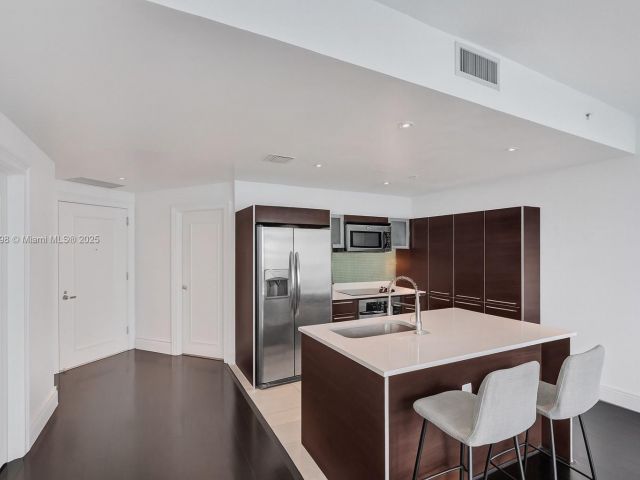 Apartment for sale  Unit #3207 - photo 7432510