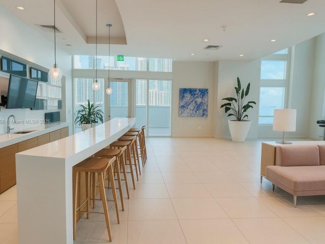 Apartment for sale  Unit #3207 - photo 7432514