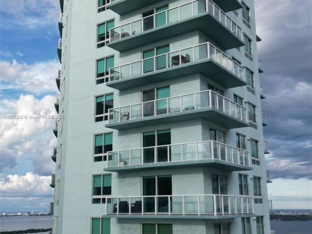 Apartment for sale  Unit #3207 - photo 7432519