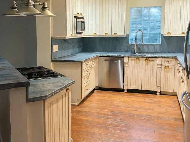 Home for rent at 810 Bamboo Lane - photo 6533132