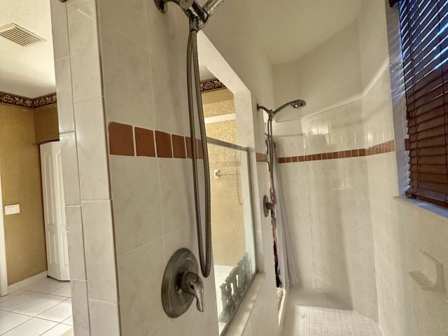 Home for rent at 13638 88th Place N - photo 6833069