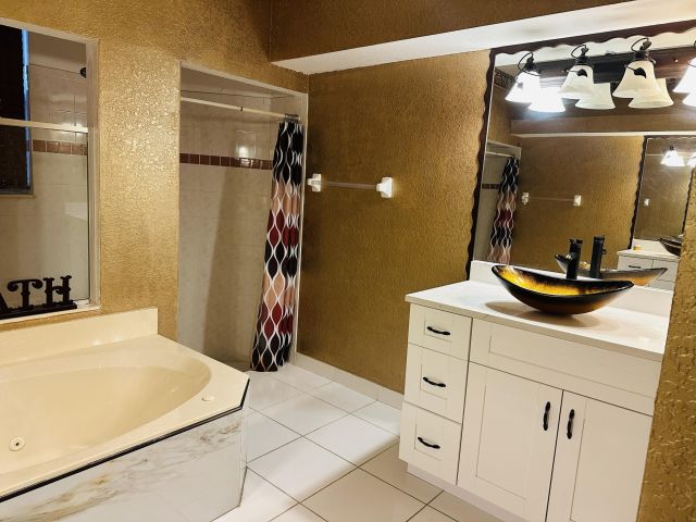 Home for rent at 13638 88th Place N - photo 6833070