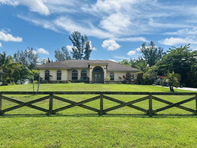 Home for rent at 13638 88th Place N - photo 6833082