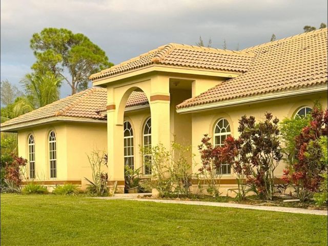 Home for rent at 13638 88th Place N - photo 6833084