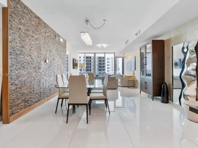 2-bedroom condo for rent in Sunny Isles Beach - 17475 Collins Ave 503 - MondialRealty