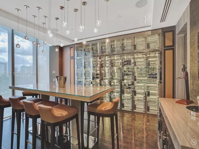 2-bedroom condo for rent in Sunny Isles Beach - 17475 Collins Ave 503 - MondialRealty