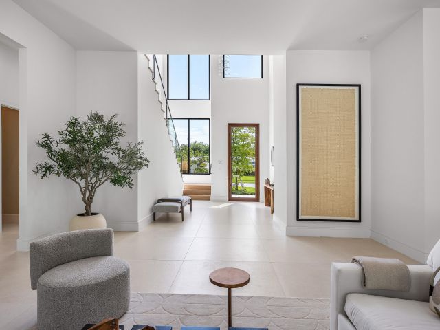 Home for sale at 1031 NE 3rd Avenue - photo 6535267