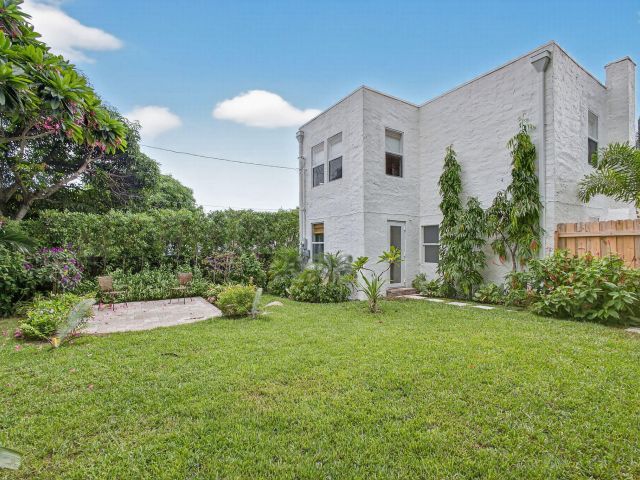 Home for sale at 825 34th Street - photo 6915607