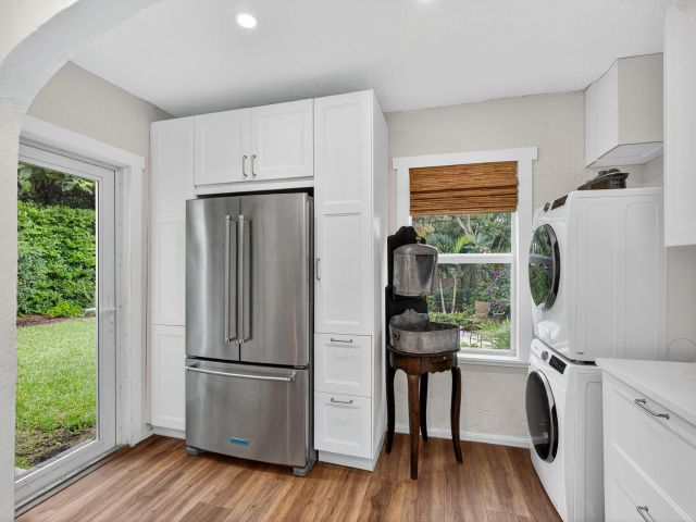 Home for sale at 825 34th Street - photo 6915613