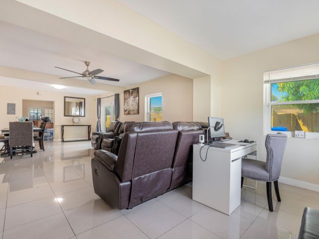 Home for rent at 6824 SW 5th Street - photo 6523431