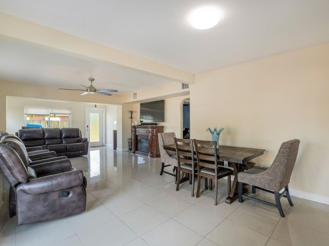 Home for rent at 6824 SW 5th Street - photo 6523432