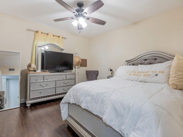 Home for rent at 6824 SW 5th Street - photo 6749857