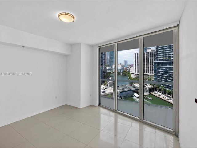 Apartment for sale  Unit #2002 - photo 6567083