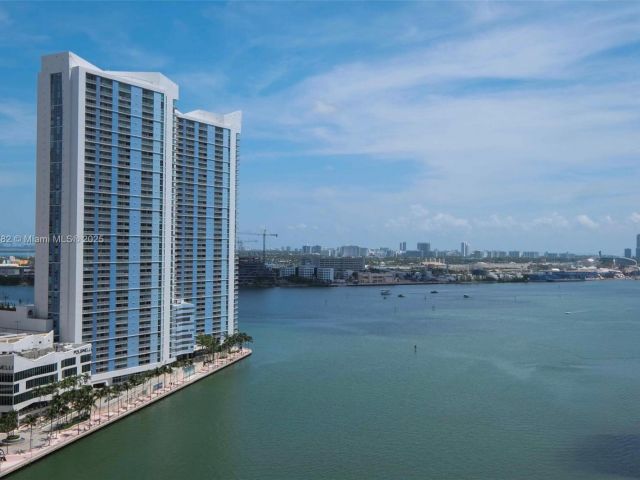 Apartment for sale  Unit #2002 - photo 6567097