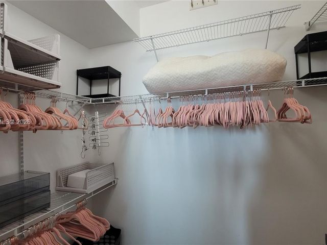 Apartment for rent  Unit #2009 - photo 7442266