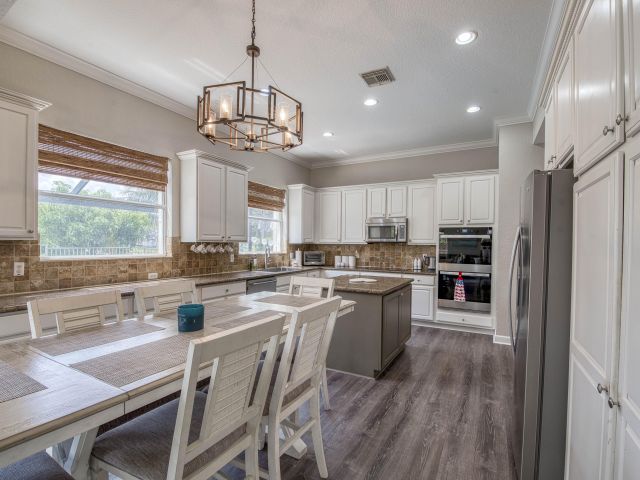 Home for sale at 410 Cresta Circle - photo 6538886