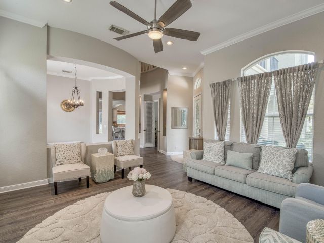 Home for sale at 410 Cresta Circle - photo 6538894