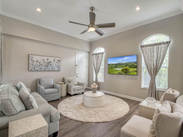 Home for sale at 410 Cresta Circle - photo 6538896