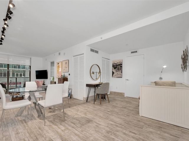 Apartment for sale  Unit #304 - photo 7433490