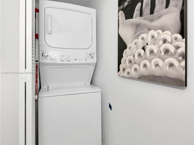 Apartment for sale  Unit #304 - photo 7433492