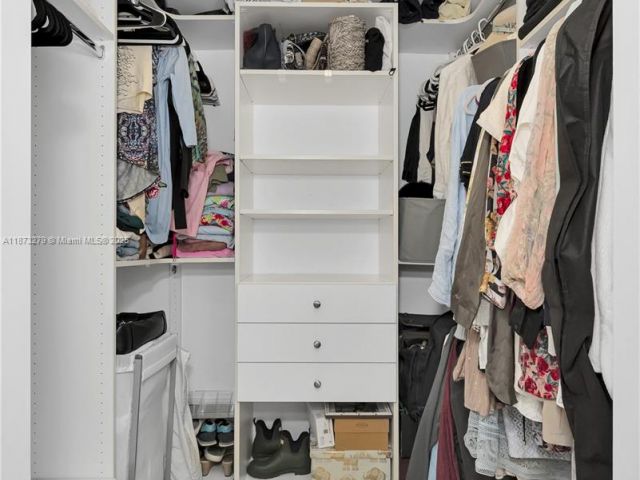 Apartment for sale  Unit #304 - photo 7433500