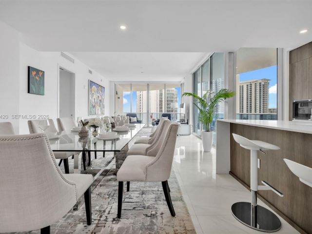 Apartment for rent  Unit #801 - photo 6536740