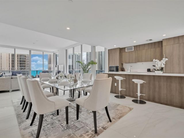 Apartment for rent  Unit #801 - photo 6536741