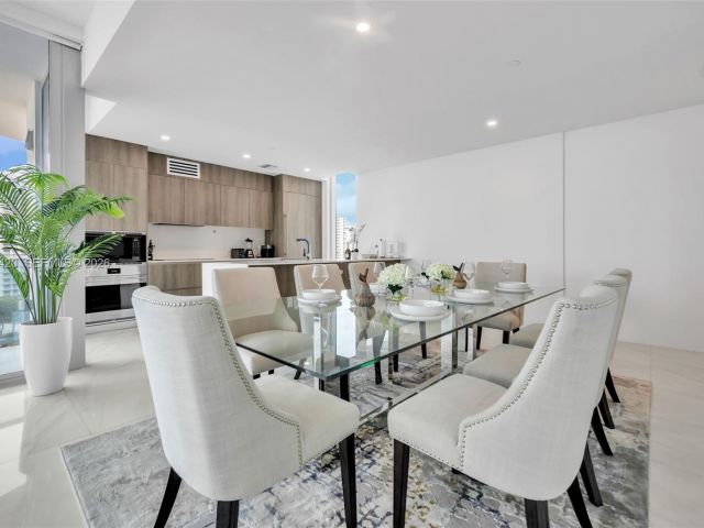 Apartment for rent  Unit #801 - photo 6536744