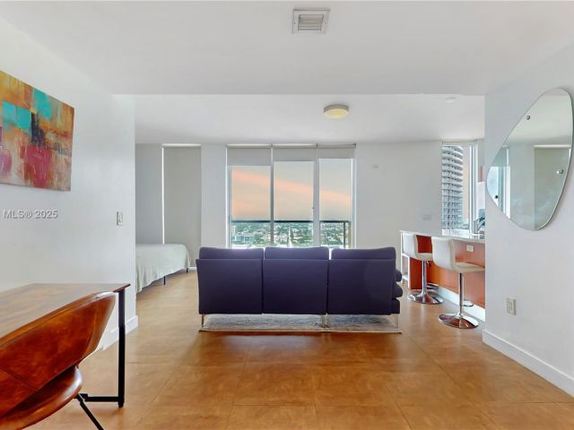 condo for sale in Miami - 185 SW 7th St 2900 - MondialRealty