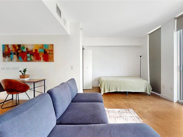 condo for sale in Miami - 185 SW 7th St 2900 - MondialRealty