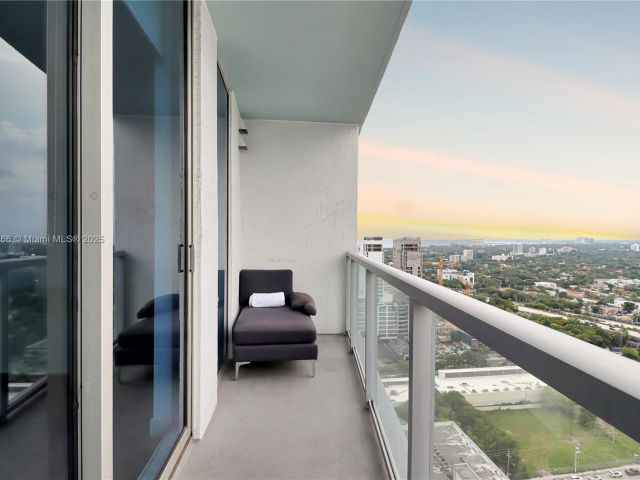 condo for sale in Miami - 185 SW 7th St 2900 - MondialRealty