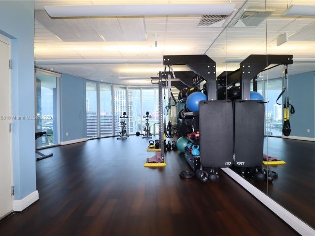 condo for sale in Miami - 185 SW 7th St 2900 - MondialRealty