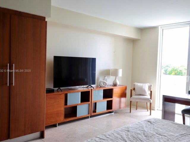 Apartment for sale  Unit #711 - photo 7443828