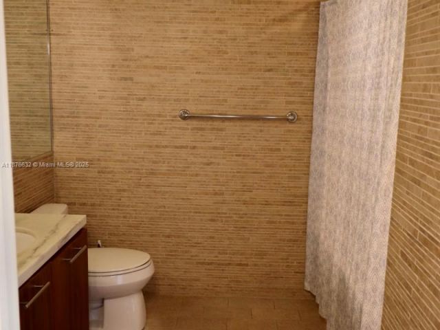 Apartment for sale  Unit #711 - photo 7443830